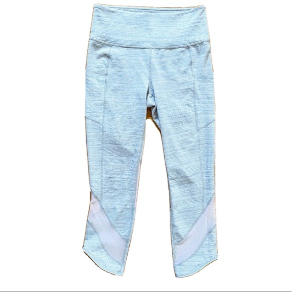 ATHLETA High Rise Jacquard Mesh Chat Capri S - Picture 2 of 6